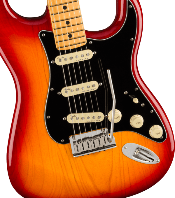 Fender American Ultra Luxe Stratocaster - Image 2