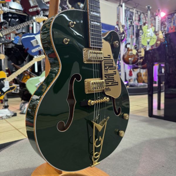 Gretsch G6136I Bono Irish Falcon Soul Green